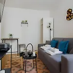 Sevres Cosy Studio